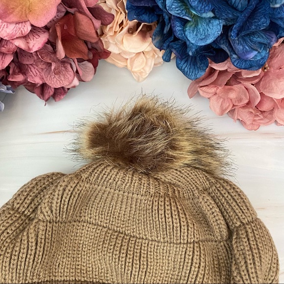 Chic Khaki Fleece Lined Beanie with Fur Pom Poms & Fingerless Gloves - Picture 9 of 16